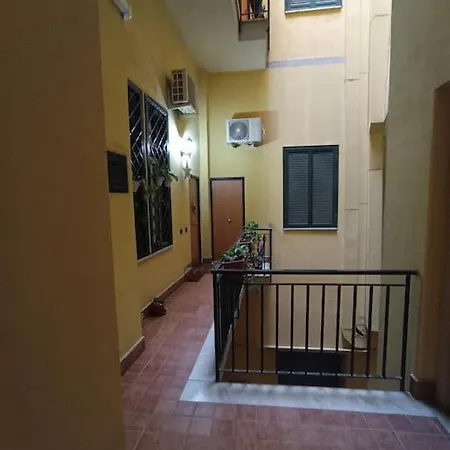 Mores'house *
